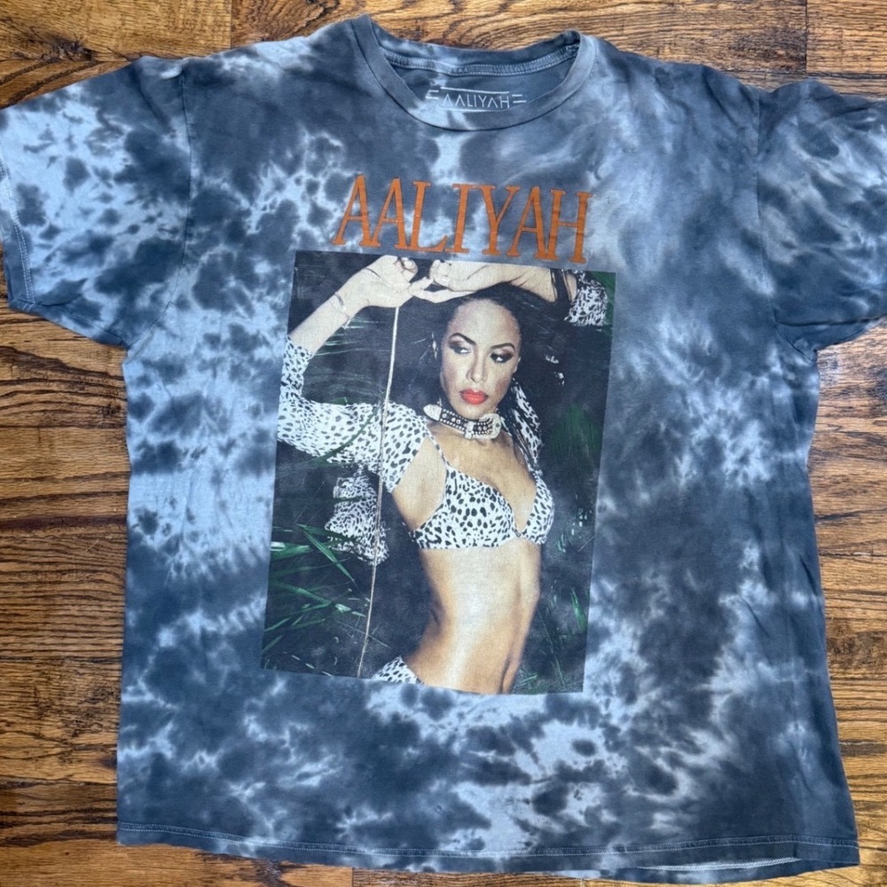 Faded Aaliyah‎ Graphic Tie Dye T-Shirt Grey White R&B Hip Hop Streetwear Tee